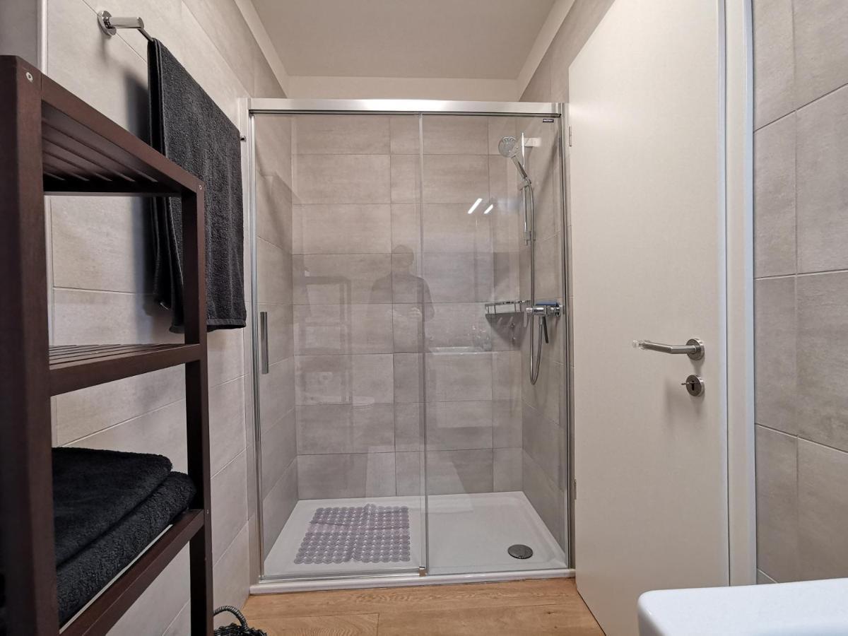 Experience The Loft! Loft 18, Downtown, Near The Lake Free Parking Available 盧加諾 外观 照片